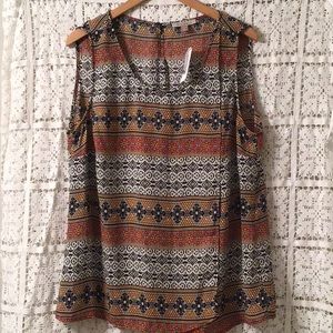 Women sleeveless shirt